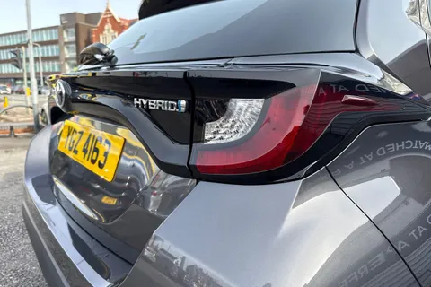 YGZ4163 Toyota Yaris 1.5 VVT-h Icon E-CVT Euro 6 (s/s) 5dr Thumbnail #33