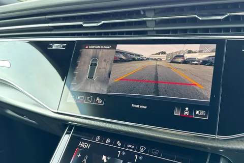  Audi RS Q8 4.0 TFSI V8 Tiptronic quattro Euro 6 (s/s) 5dr Thumbnail #33