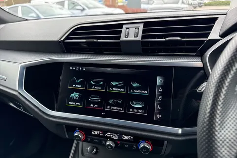 MM69RCZ Audi Q3 2.0 TDI 35 S line S Tronic Euro 6 (s/s) 5dr Thumbnail #39