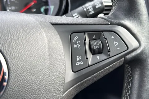 39 of 55 for Vauxhall Astra 1.2 Turbo Griffin Edition Euro 6 (s/s) 5dr