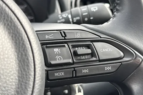 YGZ4163 Toyota Yaris 1.5 VVT-h Icon E-CVT Euro 6 (s/s) 5dr Thumbnail #39