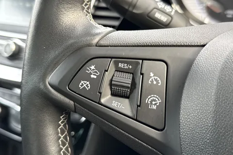 41 of 55 for Vauxhall Astra 1.2 Turbo Griffin Edition Euro 6 (s/s) 5dr