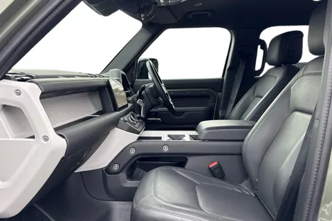 KR74EUW Land Rover Defender 110 2.0 P300e X-Dynamic HSE 5dr Thumbnail #4