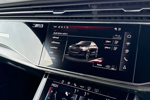  Audi RS Q8 4.0 TFSI V8 Tiptronic quattro Euro 6 (s/s) 5dr Thumbnail #47