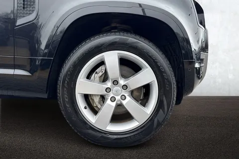 KT74AVZ Land Rover Defender 110 2.0 P300e X-Dynamic HSE 5dr Thumbnail #9