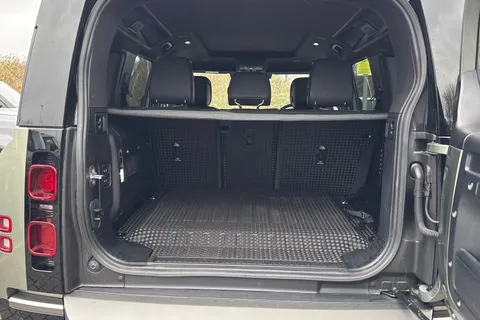 KR74EUW Land Rover Defender 110 2.0 P300e X-Dynamic HSE 5dr Thumbnail #12