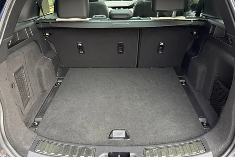 11 of 51 for Land Rover Discovery Sport 1.5 P300e 12.2kWh Urban Edition SUV 5dr Petrol Plug-in Hybrid Auto 4WD Euro 6 (s/s) (309 ps)