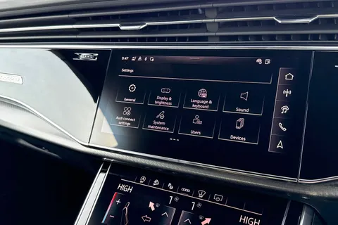  Audi RS Q8 4.0 TFSI V8 Tiptronic quattro Euro 6 (s/s) 5dr Thumbnail #52