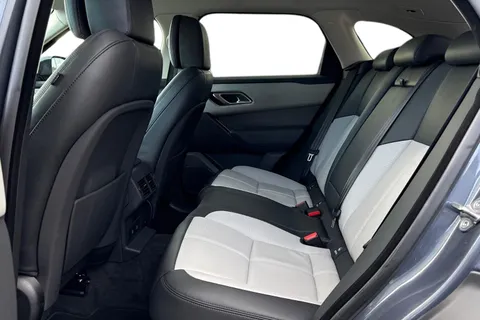 KS74DFP Land Rover Range Rover Velar 3.0 D300 Dynamic HSE 5dr Thumbnail #5