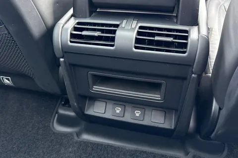 KR74EUW Land Rover Defender 110 2.0 P300e X-Dynamic HSE 5dr Thumbnail #20