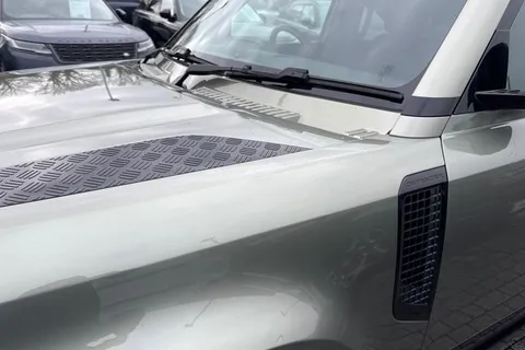 KR74EUW Land Rover Defender 110 2.0 P300e X-Dynamic HSE 5dr Thumbnail #22