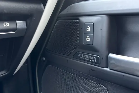 KR74EUW Land Rover Defender 110 2.0 P300e X-Dynamic HSE 5dr Thumbnail #25