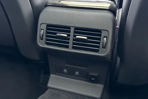 KS74DFP Land Rover Range Rover Velar 3.0 D300 Dynamic HSE 5dr Thumbnail #20