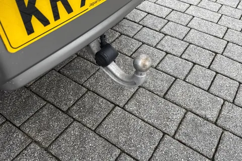 KR74EUW Land Rover Defender 110 2.0 P300e X-Dynamic HSE 5dr Thumbnail #32