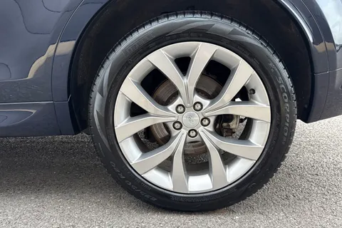 39 of 51 for Land Rover Discovery Sport 1.5 P300e 12.2kWh Urban Edition SUV 5dr Petrol Plug-in Hybrid Auto 4WD Euro 6 (s/s) (309 ps)