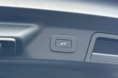 KS74DFP Land Rover Range Rover Velar 3.0 D300 Dynamic HSE 5dr Thumbnail #33