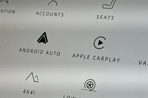 KS74DFP Land Rover Range Rover Velar 3.0 D300 Dynamic HSE 5dr Thumbnail #38