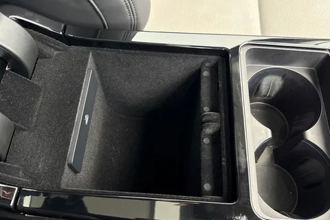 KS74DFP Land Rover Range Rover Velar 3.0 D300 Dynamic HSE 5dr Thumbnail #49