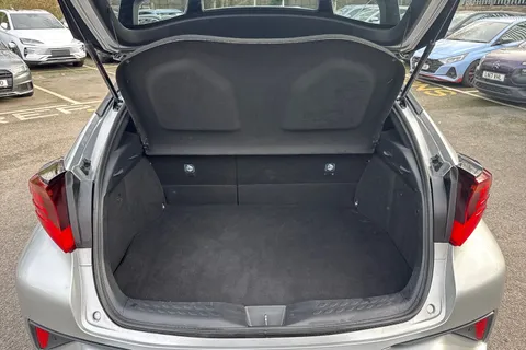 FD22ADV Toyota C-Hr 2.0 VVT-h Excel CVT Euro 6 (s/s) 5dr Thumbnail #11