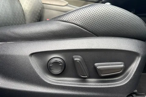 FD22ADV Toyota C-Hr 2.0 VVT-h Excel CVT Euro 6 (s/s) 5dr Thumbnail #30