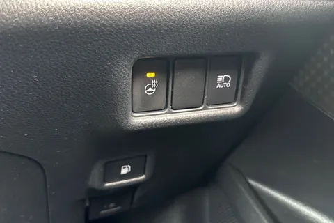 FD22ADV Toyota C-Hr 2.0 VVT-h Excel CVT Euro 6 (s/s) 5dr Thumbnail #40