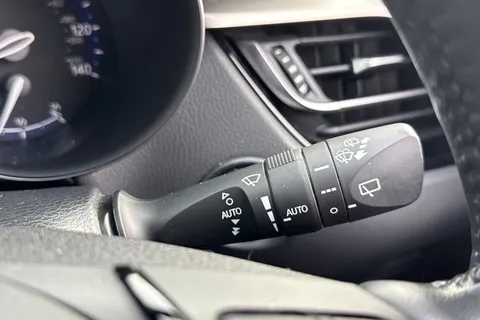 FD22ADV Toyota C-Hr 2.0 VVT-h Excel CVT Euro 6 (s/s) 5dr Thumbnail #43