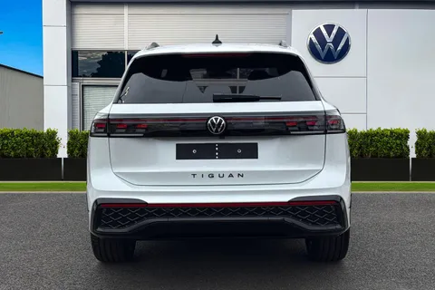  Volkswagen Tiguan 1.5 eTSI MHEV R-Line DSG Euro 6 (s/s) 5dr Thumbnail #5