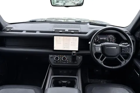 KN73VPF Land Rover Defender 110 2.0 P400e X-Dynamic HSE 5dr Thumbnail #10