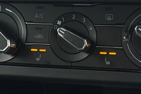  Volkswagen Polo 1.0 TSI Match DSG Euro 6 (s/s) 5dr Thumbnail #37