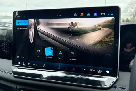  Volkswagen Tiguan 1.5 eTSI MHEV R-Line DSG Euro 6 (s/s) 5dr Thumbnail #43