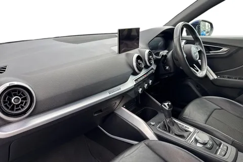 GL21BVK Audi Q2 S line 35 TDI quattro 150 PS S tronic Thumbnail #16