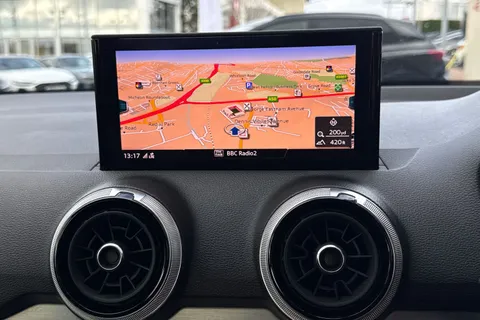 GL21BVK Audi Q2 S line 35 TDI quattro 150 PS S tronic Thumbnail #18