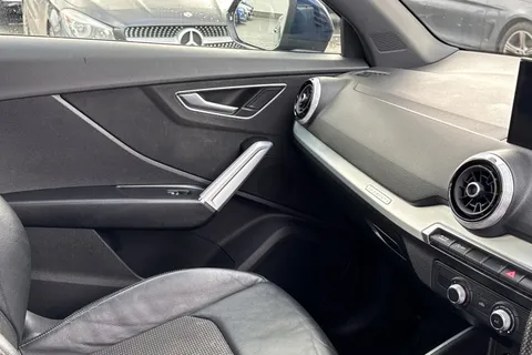 GL21BVK Audi Q2 S line 35 TDI quattro 150 PS S tronic Thumbnail #21