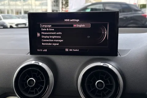 GL21BVK Audi Q2 S line 35 TDI quattro 150 PS S tronic Thumbnail #27