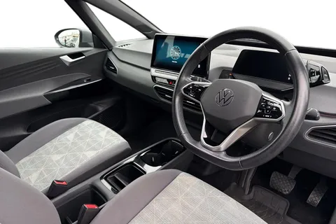 CX22XBW Volkswagen ID.3 107KW Life Pro 58kWh 5dr Auto ⭐Heat Pump, 18' East Derry Alloys⭐ Thumbnail #15