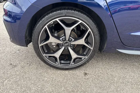 DE75CJV Audi A1 Black Edition 35 TFSI  150 PS S tronic Thumbnail #14