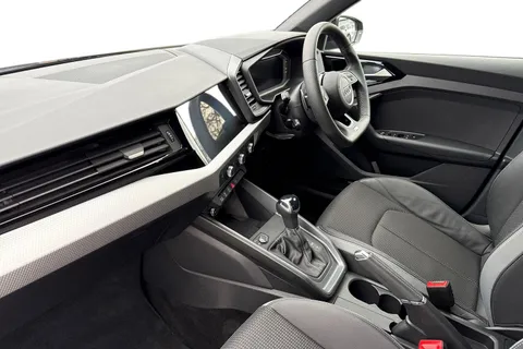 DE75CJV Audi A1 Black Edition 35 TFSI  150 PS S tronic Thumbnail #16