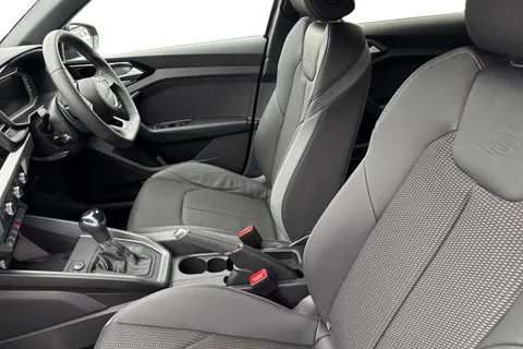 DE75CJV Audi A1 Black Edition 35 TFSI  150 PS S tronic Thumbnail #17