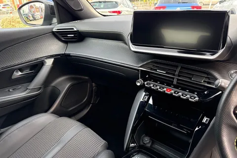 CF72JWG PEUGEOT e-2008 50kWh GT Auto 5dr (7kW Charger) Thumbnail #21