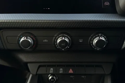 DG23FPV Audi A1 Sport 25 TFSI 95 PS 5-speed Thumbnail #23