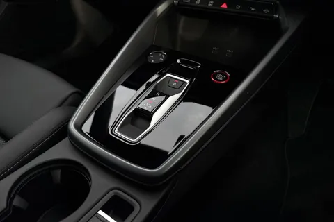 BT75WVB Audi S3 Black Edition TFSI 333 PS S tronic Thumbnail #23