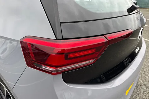 CX22XBW Volkswagen ID.3 107KW Life Pro 58kWh 5dr Auto ⭐Heat Pump, 18' East Derry Alloys⭐ Thumbnail #26