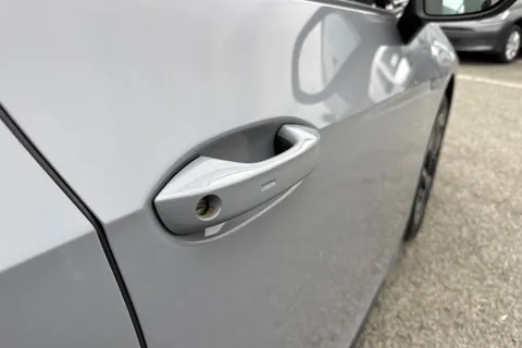 CX22XBW Volkswagen ID.3 107KW Life Pro 58kWh 5dr Auto ⭐Heat Pump, 18' East Derry Alloys⭐ Thumbnail #28