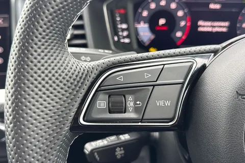 DE75CJV Audi A1 Black Edition 35 TFSI  150 PS S tronic Thumbnail #28