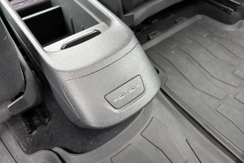 CX22XBW Volkswagen ID.3 107KW Life Pro 58kWh 5dr Auto ⭐Heat Pump, 18' East Derry Alloys⭐ Thumbnail #35