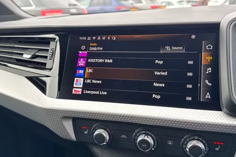 DE75CJV Audi A1 Black Edition 35 TFSI  150 PS S tronic Thumbnail #34