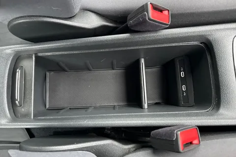 CX22XBW Volkswagen ID.3 107KW Life Pro 58kWh 5dr Auto ⭐Heat Pump, 18' East Derry Alloys⭐ Thumbnail #39