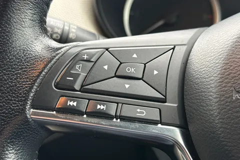 DV18NCU Nissan Micra 1.5 dCi N-Connecta Euro 6 (s/s) 5dr Thumbnail #38