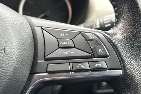 DV18NCU Nissan Micra 1.5 dCi N-Connecta Euro 6 (s/s) 5dr Thumbnail #39