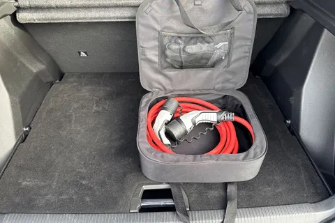 CF72JWG PEUGEOT e-2008 50kWh GT Auto 5dr (7kW Charger) Thumbnail #42